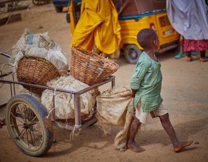 Read more about the article Mettre Fin au Travail Forcé des Enfants